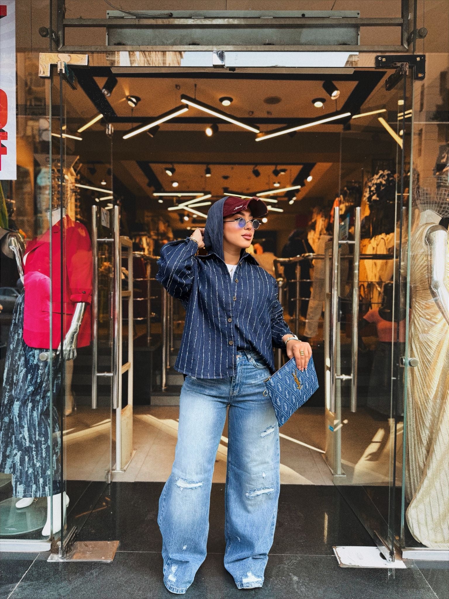 Oversize shirt- jeans