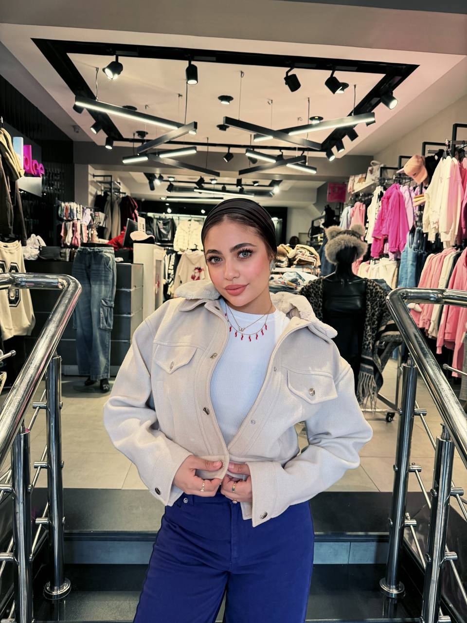 Broadcloth jacket -fur neck